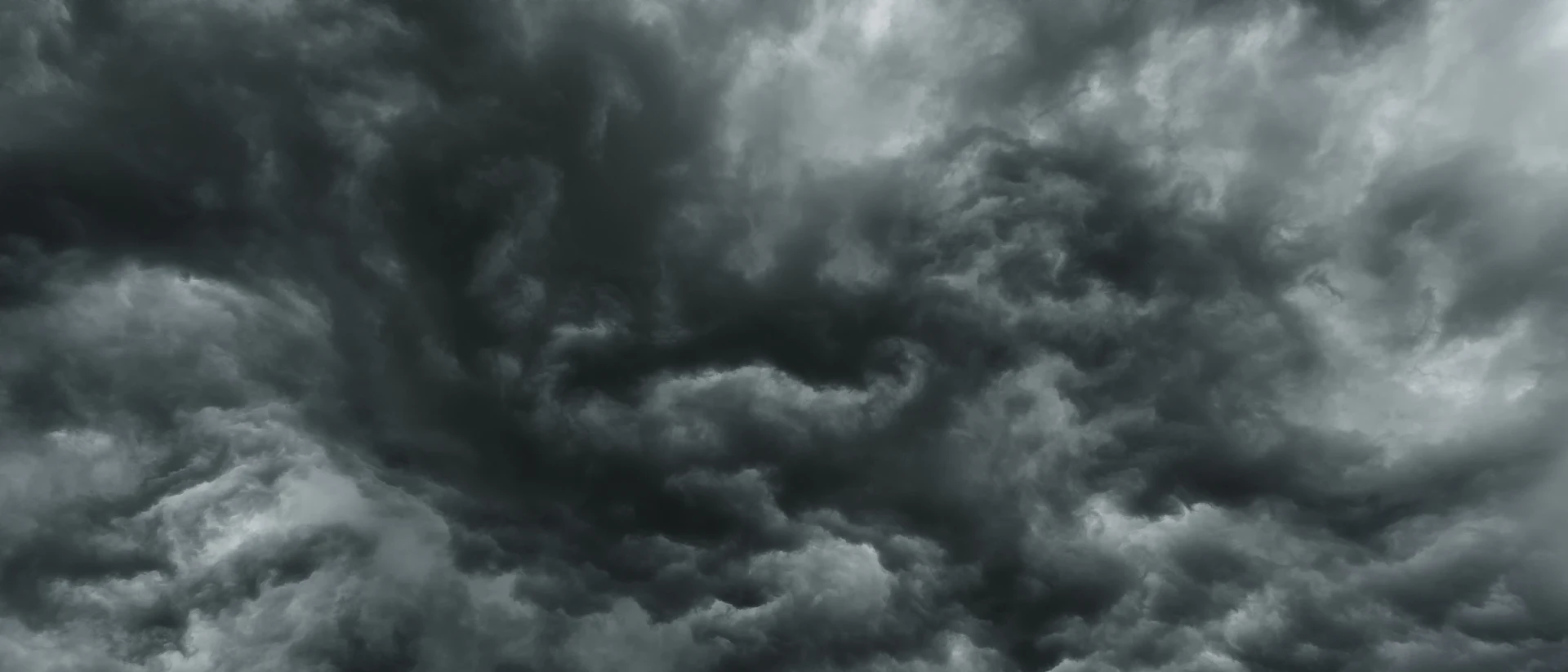 Dark storm cloud deck rolling in ahead of severe weather